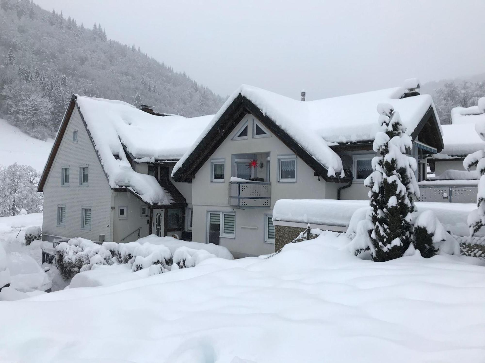 Ferienwohnung Ella, 95Qm, Terrasse Todtnau Buitenkant foto